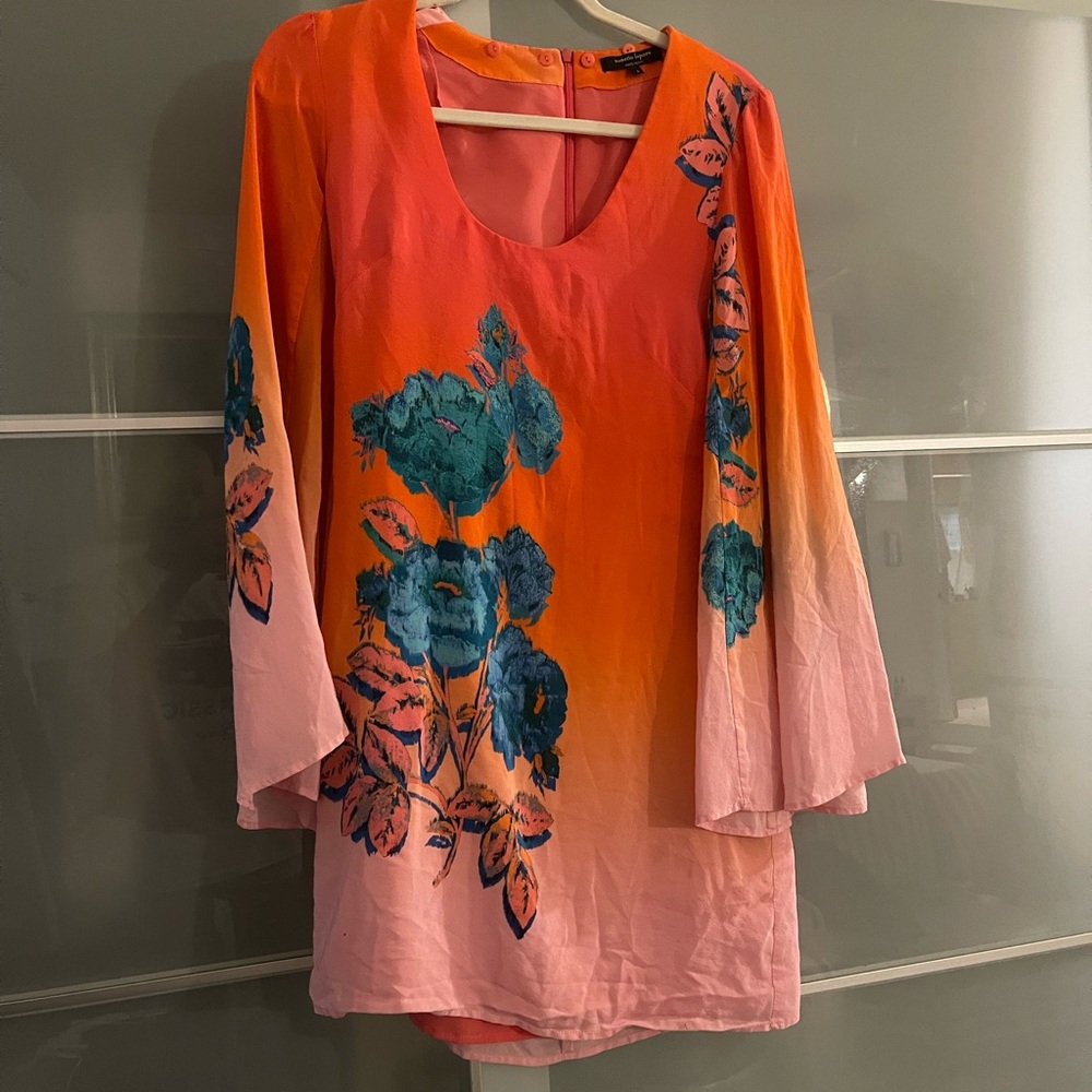 Nanette Lepore Flowy Flower dress with belt waist - Picture 3 of 4
